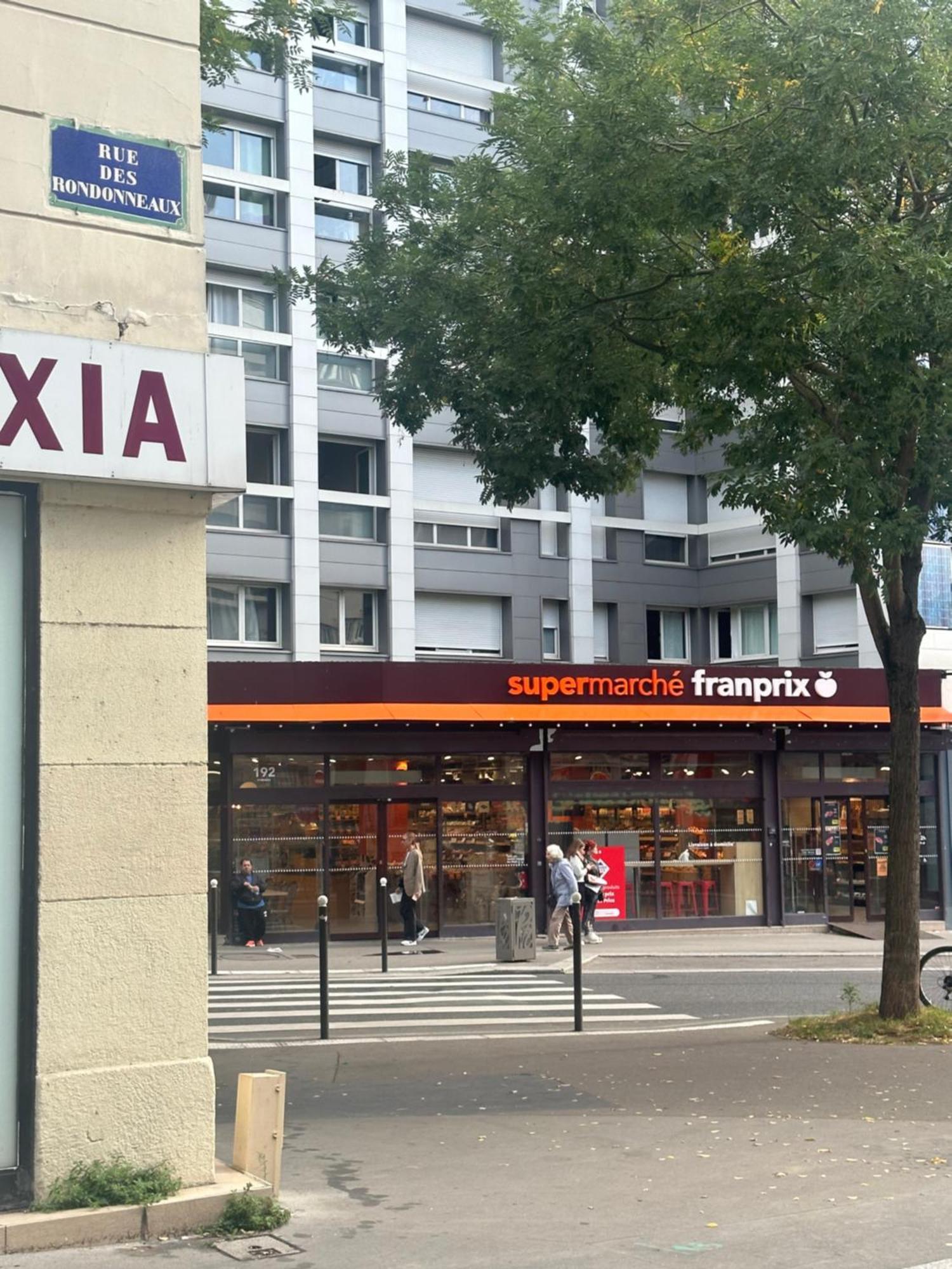 Metro Gambetta Lejlighed Paris Eksteriør billede